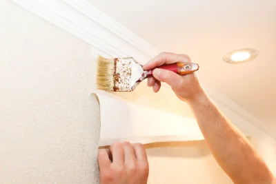 Pose de papier peint à la Limouzinière — revêtements muraux et toiles de verre